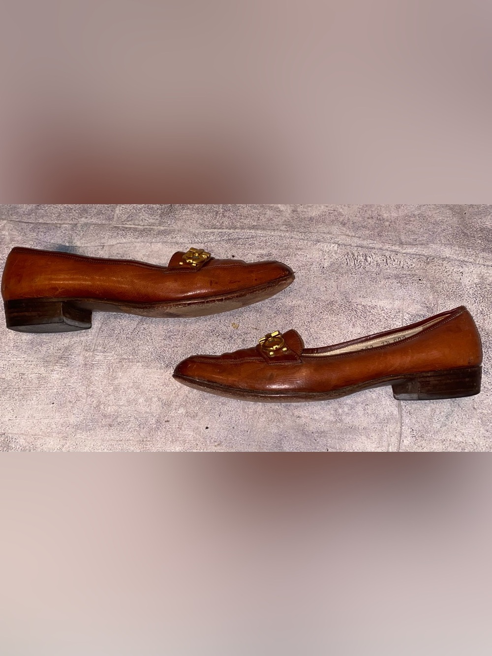 Ferragamo Gancini Horsebit Accent Gold Leather Loafers Shoes Flats 7.5 Vintage - Picture 6 of 9